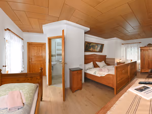 Dreibettzimmer